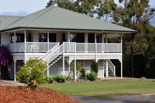 Outside view of Merlot House acommodation at Sirromet